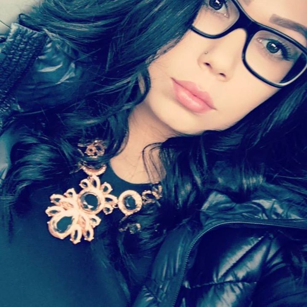 Meet your Posher, Arianna